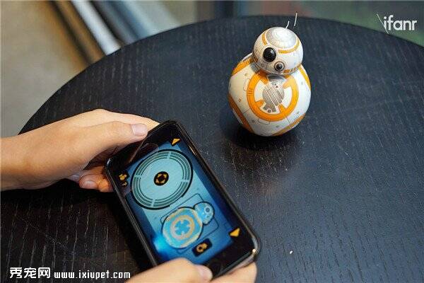 星球大战 BB-8 评测：萌到能当宠物的机器人！