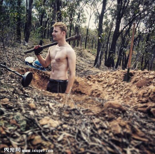 男子卖掉房子及所有家当后带着猫咪去旅行！