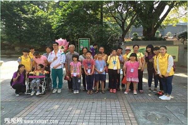 广州动物园园长刘立军，应该多让孩子亲近动物与自然！